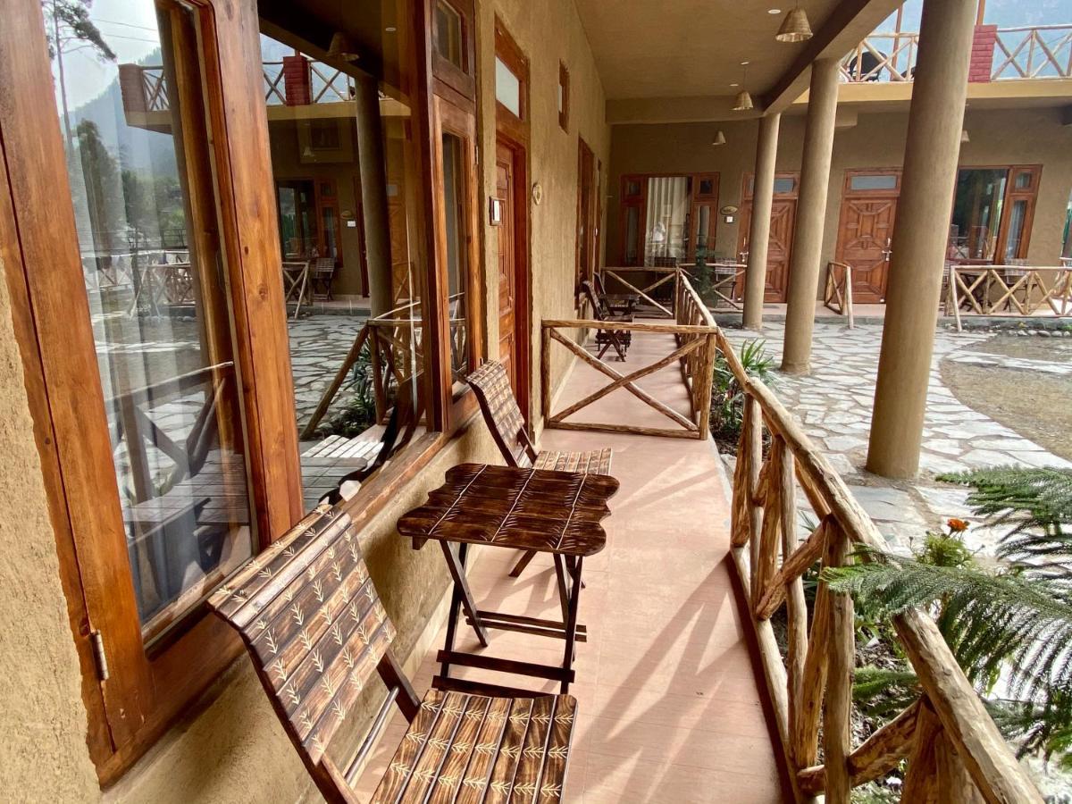 Shivadya Tirthan - Tirthan Valley Gushaini Exterior photo